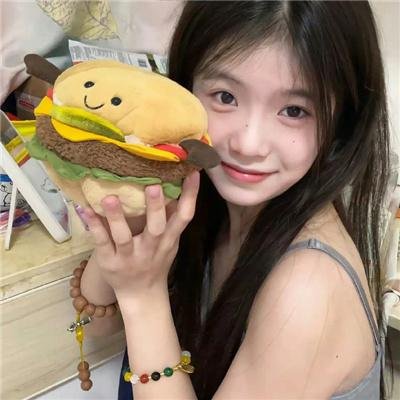 黎明时分的年轻人们